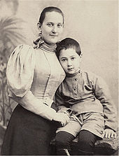With his mother, circa 1900 Tiomkin and mother.jpg