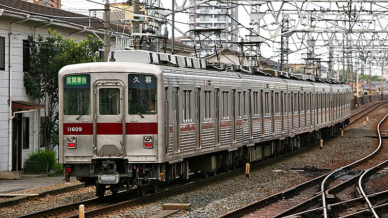 File:Tobu 10000 series EMU 016.JPG