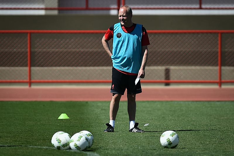 File:Treino da equipe olímpica de futebol da Dinamarca (28445307260).jpg