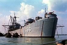 USS Garrett County (LST-786).jpg