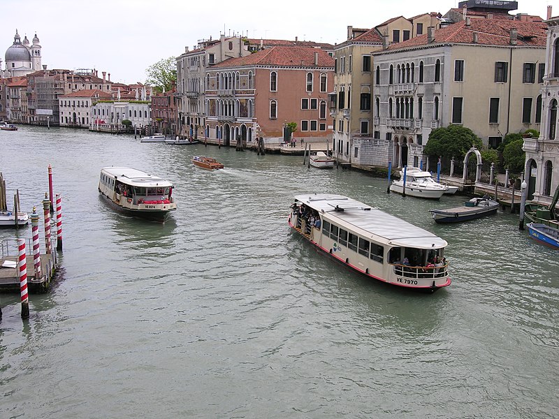 File:Venezia-Murano-Burano, Venezia, Italy - panoramio (657).jpg
