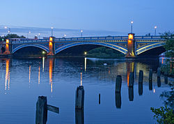 Victoria Bridge - lvm15.jpg