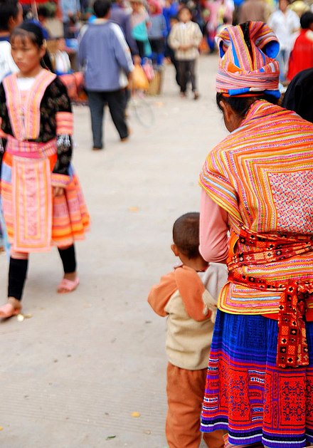 Miao women during market day in Laomeng village, Yuanyang County, Yunnan