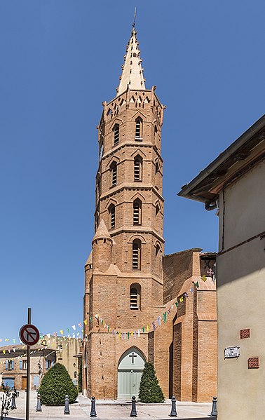 File:Église Saint-Pierre de Blagnac - Le clocher.jpg