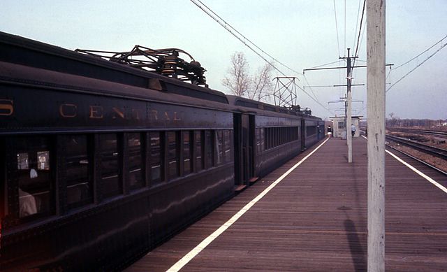 An Illinois Central train at Richton Park in 1968.