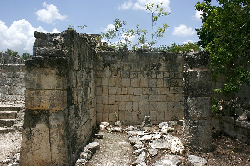 File:2007-06-22 Chichen Itza - 091.jpg