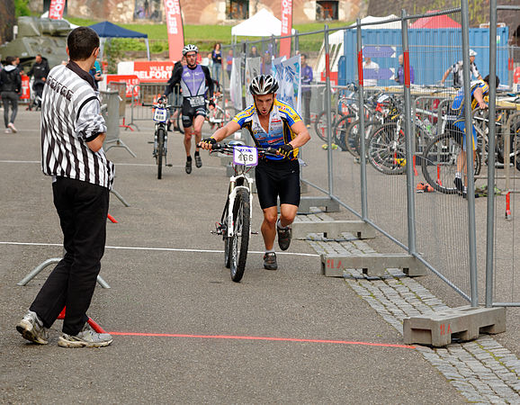 Départ de la partie VTT de la course S.