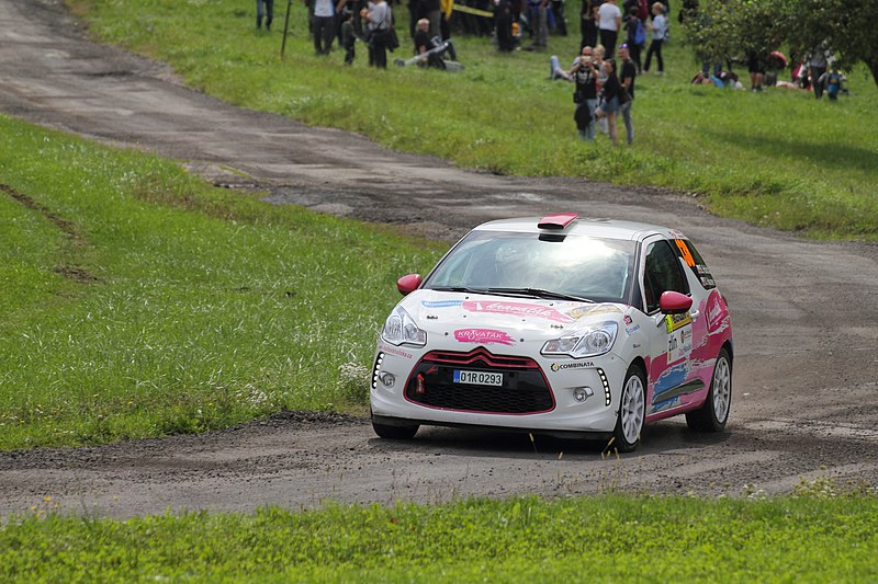 File:2021 Barum Czech Rally Zlín - Holická.jpg