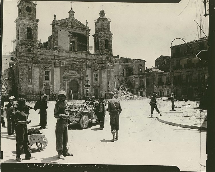 File:45th Division Signal Corps at Cathedral Caltanissetta.jpg