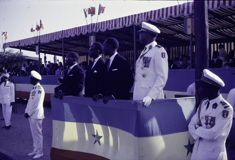 File:ASC Leiden - NSAG - van Dis 5 - 148 - Le jour de l'indépendance. Le président Léopold Sédar Senghor - Dakar, Sénégal - 4 avril 1962.tif