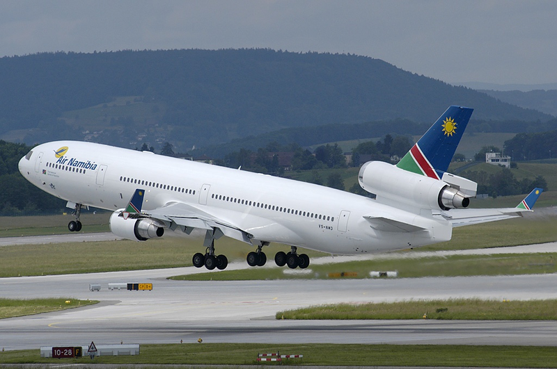 File:Air Namibia MD-11 V5-NMD ZRH 2005-6-4.png