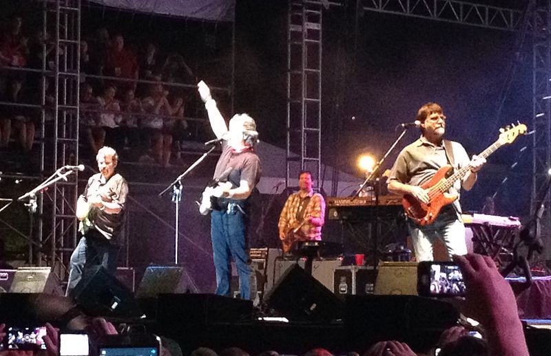 File:Alabama at Bayfest 2014.jpg