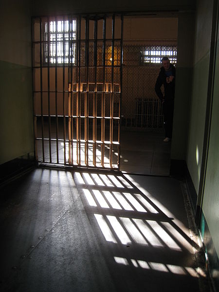 File:Alcatraz D Block cell.jpg