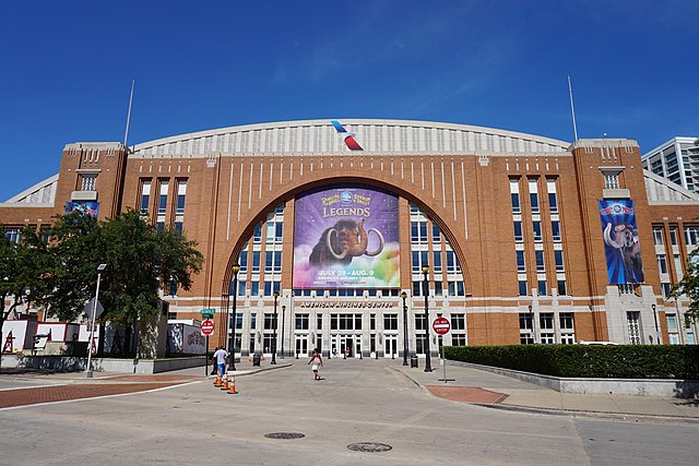Image: American Airlines Center August 2015