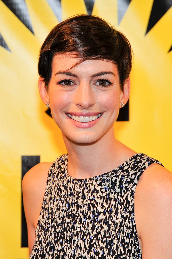 Anne Hathaway, Best Actress winner