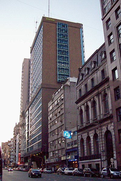 File:Avenida Corrientes y Maipú Edificio República.jpg