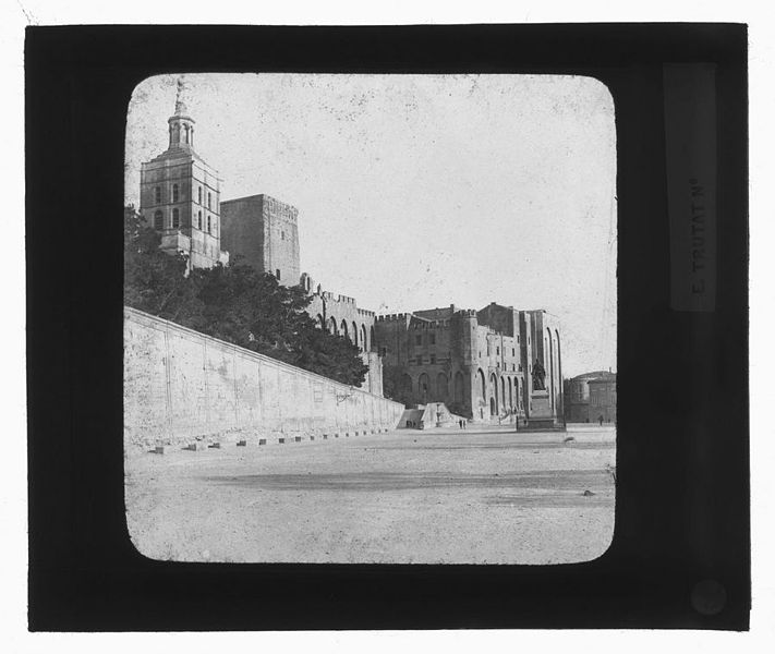 File:Avignon. Château des papes. 1897 - Fonds Trutat - 51Fi399.jpg