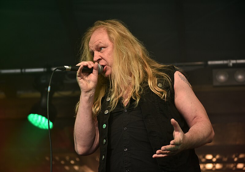 File:Axe Victims Universe - Headbangers Open Air 2017 15.jpg