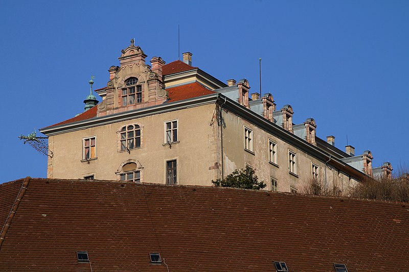 File:Baden-Baden-Neues Schloss-236-2017-gje.jpg