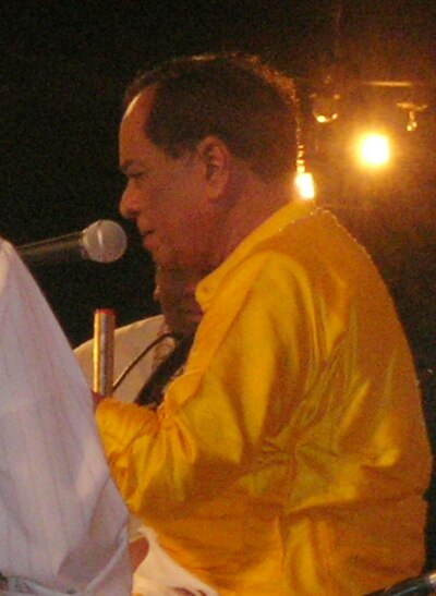 Balamuralikrishna performs in 2005