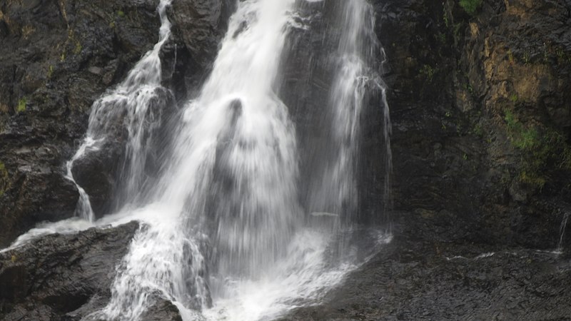 File:Barron Falls, Daintree Rainforest, Queensland (483871) (9440821579).jpg