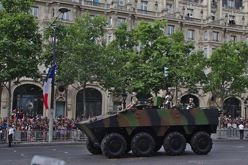 File:Bastille Day 2015 military parade in Paris 24.jpg