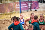 Deutsch: Beachhandball bei den Olympischen Jugendspielen 2018; Tag 6, 12. Oktober 2018; Mädchen, Hauptrundenspiel – Ungarn-Niederlande 2:1 English: Beach handball at the 2018 Summer Youth Olympics at 12 October 2018 – Girls Main Round – Hungary-Netherlands 2:1