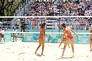 Deutsch: Beachvolleyball bei den Olympischen Jugendspielen 2018; Tag 9, 15. Oktober 2018; Mädchen, Viertelfinale: Italien-China 2–0 (21–16/21–9) English: Beach volleyball at the 2018 Summer Youth Olympics at 15 October 2018 – Girls Quarterfinals: Italy-China 2–0 (21–16/21–9)