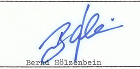 Bernd Hölzenbein-Autogramm.jpg