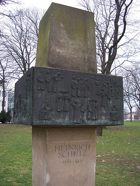 File:Bernd Wilde - Heinrich Schütz Denkmal 1985.JPG