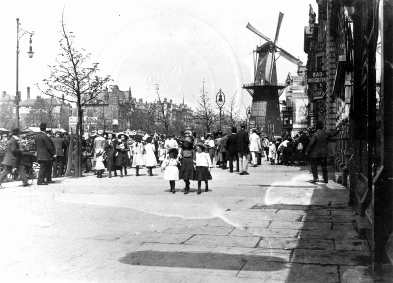 File:Bloemenmarkt op de Coolvest nabij de Passage 1903 - 1907.jpg