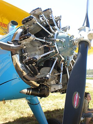 Blue Boeing Stearman PT-18 engine.jpg