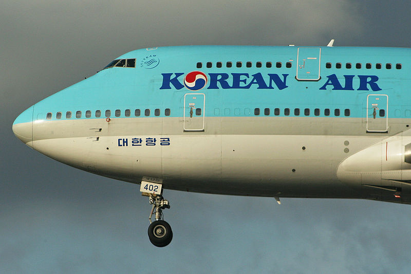 File:Boeing 747-4B5 HL7402 Korean Air (7136637839).jpg