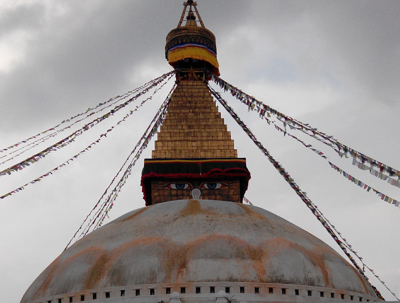 File:Boudha Stupa in Kathmandu.jpg - Wikimedia Commons