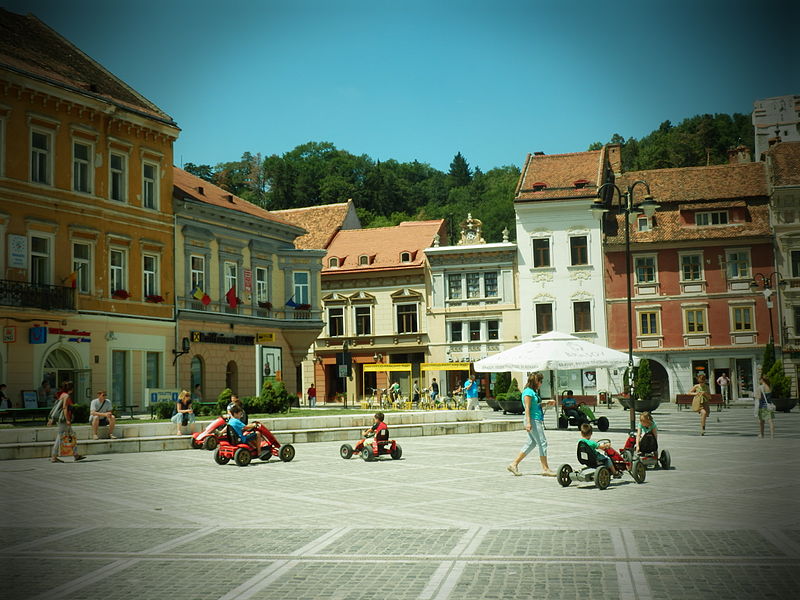 File:Brașov (9372269446).jpg
