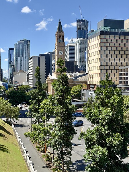 File:Brisbane City Hall seen from Wickham Park, Brisbane, 2024.jpg