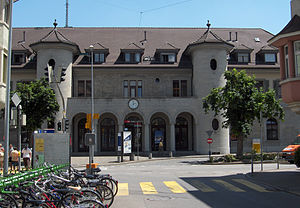 Hauptgebäude des Bahnhofs