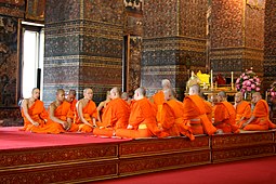 Buddist Monks Wat Benchamabophit Temple (8281442991).jpg