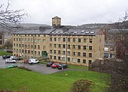 Burdett Pengadilan, Pabrik Lane, Milnsbridge, Linthwaite - geograph.org.inggris - 628965.jpg