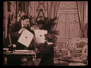 File:Bébé tire à la cible (1912).webm