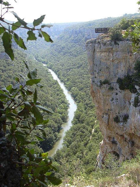 The Ebro gorges near Pesquera de Ebro Canon del Ebro.jpg