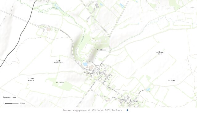 Map of the megalithic site, les Chirons, Bougon. Esri World Topographic Map, from geoportail.gouv.fr