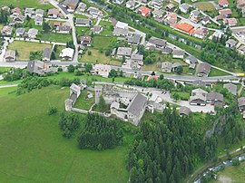 Castle Heinfels, Panzendorf, Pustertal, Tyrol, Austria.jpg