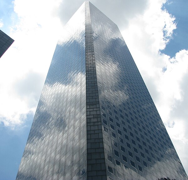 JPMorgan Chase Tower from the rear.