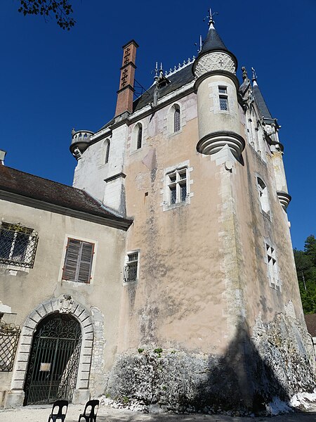 File:Chateau de Dortan (20).jpg