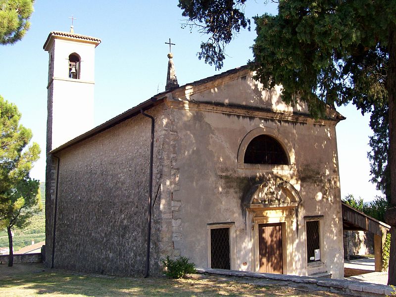 File:Chiesa S. Colombano1.JPG