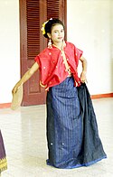 Child dancers, Sumbawa crop.jpg