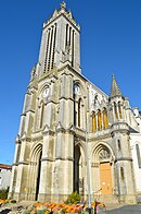 A igreja de Saint-Pierre de Cholet