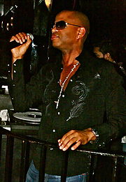 Willis performing in 2009. ChrisWillis.jpg