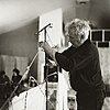 Alexander Calder bei der Vorführung (1951)